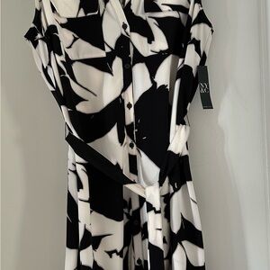 Great dress for parties or work.  Wrinkle free fabric